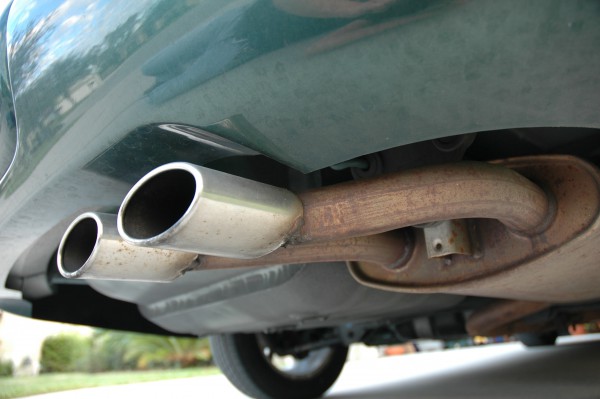 Exhaust_pipe_muffler